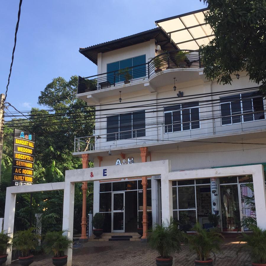 A&B Events Guest Bed & Breakfast Matale Exterior foto